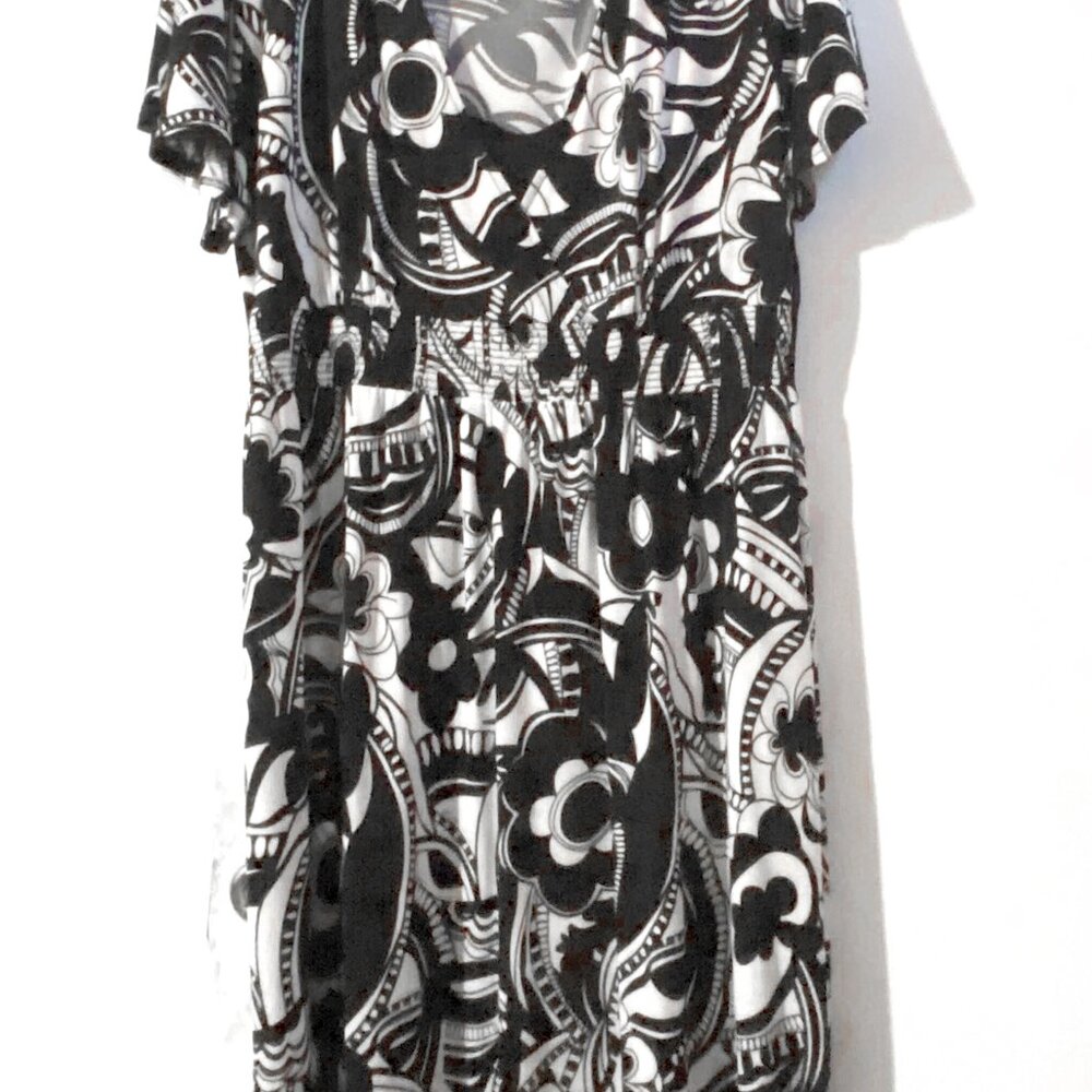 Vintage Black and White patterned Dress